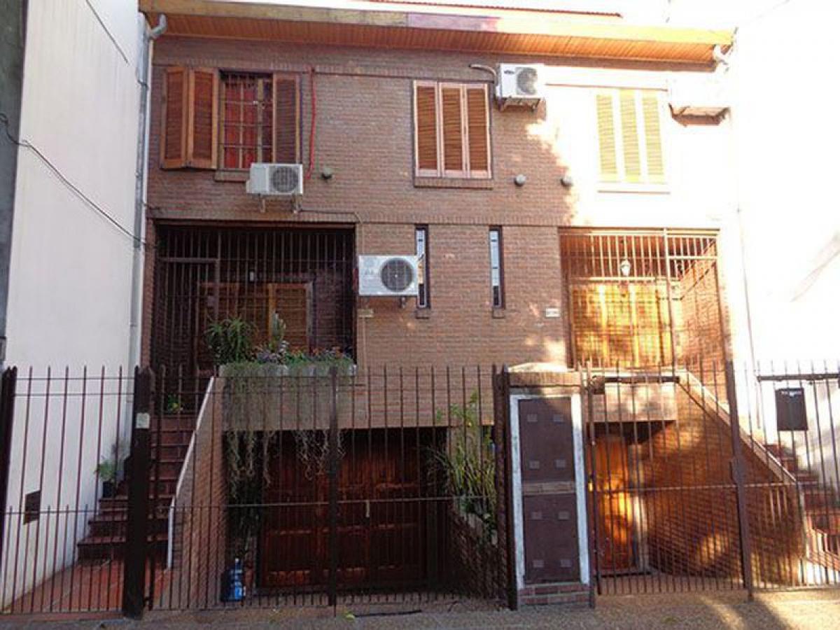 Дом с 4 спальнями в Буэнос-Айрес, Аргентина № 93972