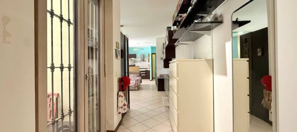 1 chambre Appartement à Opera, Italy No. 332276 2