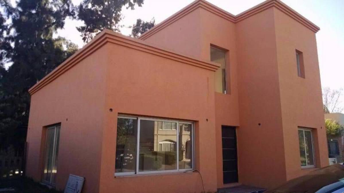 Casa T3 em Pilar, Argentina N.º 90355