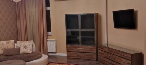 Квартира с 4 спальнями в Насиминский район, Азербайджан № 2210 17