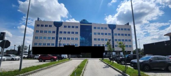 654m² Office in Concorezzo, Italy No. 359771 6