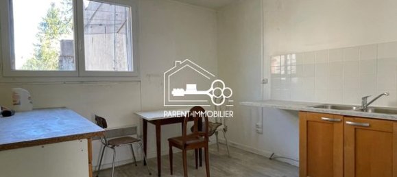 Edificio de 3 dormitorios en Creuse, France No. 304529 3