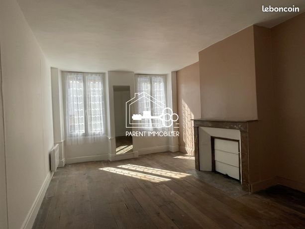 Edificio de 3 dormitorios en Creuse, France No. 304529