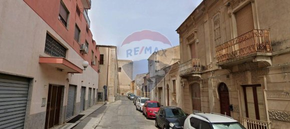 Apartamento de 6 habitaciónes en Vittoria, Italy No. 3136 5