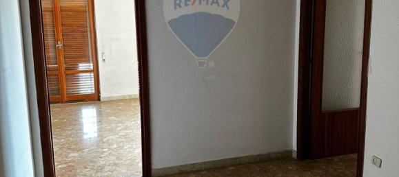 Apartamento de 6 habitaciónes en Vittoria, Italy No. 3136 6
