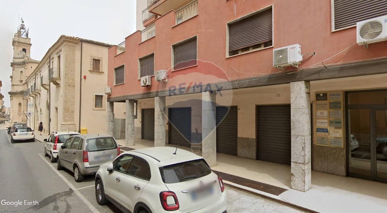 Apartamento de 6 habitaciónes en Vittoria, Italy No. 3136