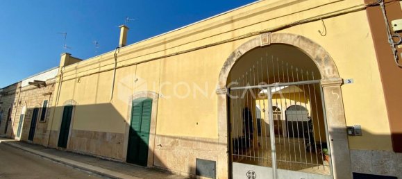 Apartamento de 3 divisões em Bitonto, Italy N.º 23996 10