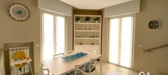 3 غرف نوم بانتهاوس في Montignoso, Italy رقم 106395 23