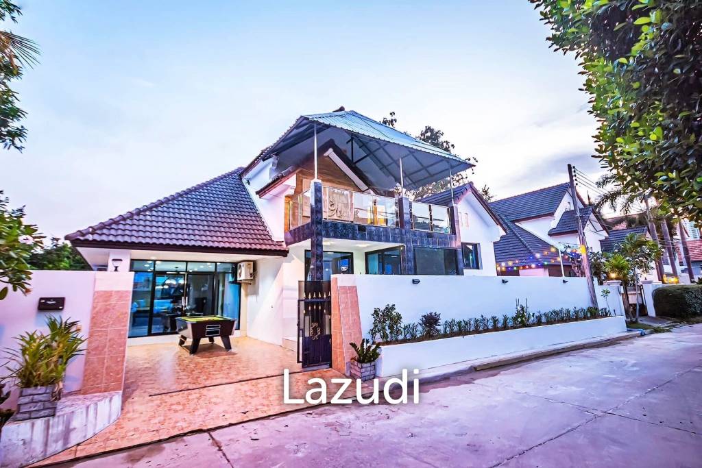 3 bedrooms Villa in Pattaya, Thailand No. 16298