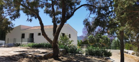 4 bedrooms House in Altea, Spain No. 154618 17