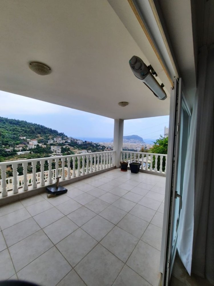 Вилла 4+2 в Тепе, Турция № 448