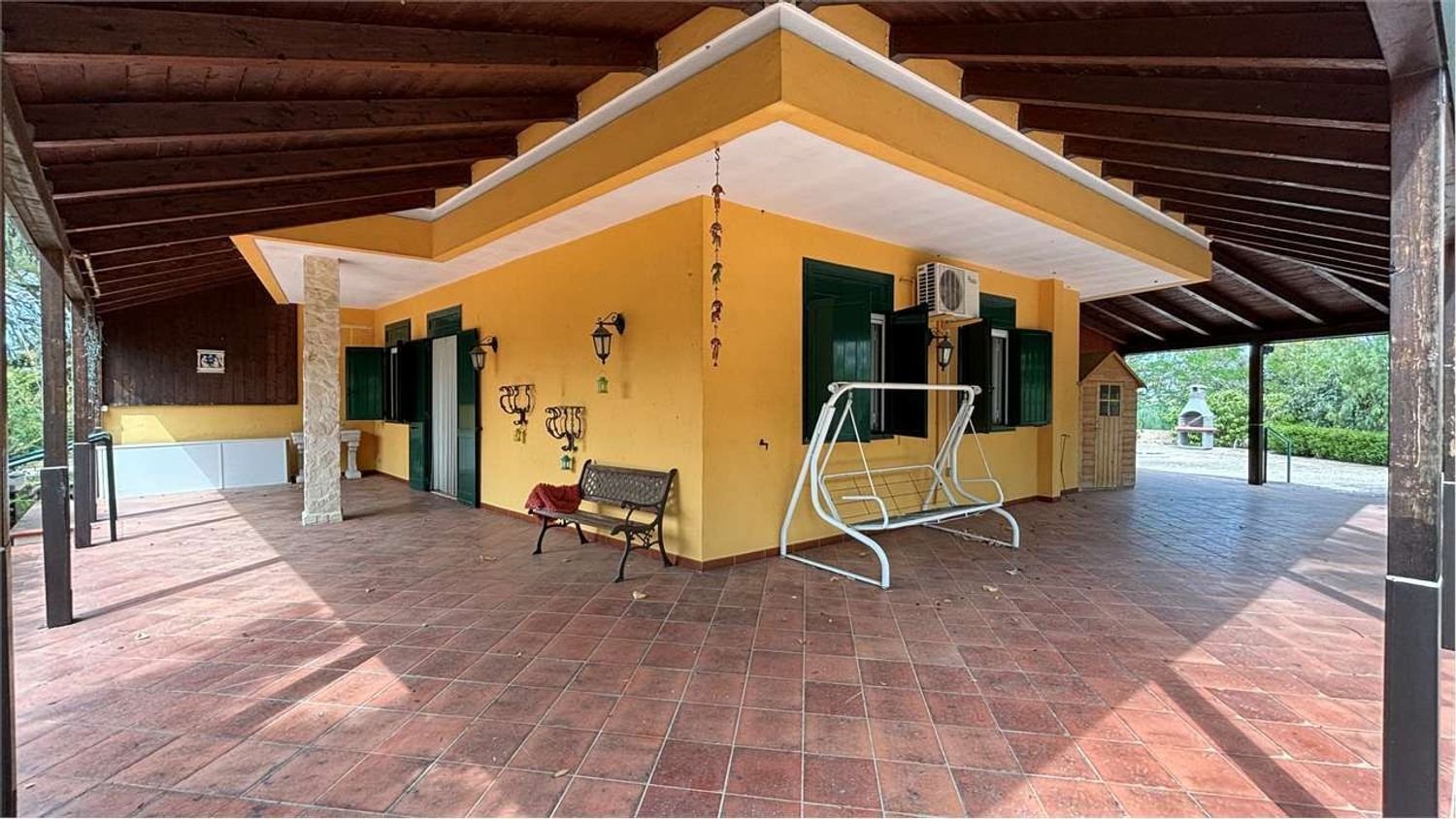 Villa de 3 dormitorios en Bitonto, Italy No. 336734