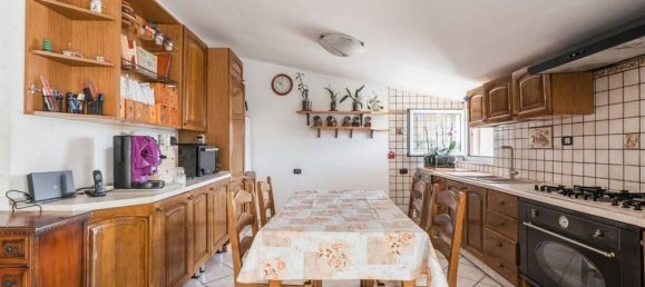 4 rooms Apartment in Rome, Italy No. 34136 14