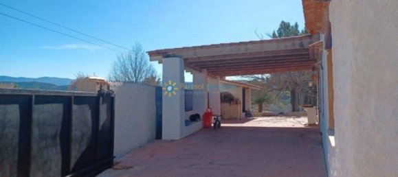 3 bedrooms House in Ontinyent, Spain No. 215611 2