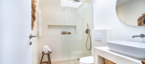 Apartamento de 2 dormitorios en Marbella, Spain No. 41649 8