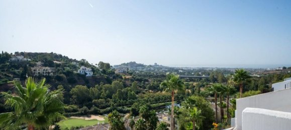 Apartamento de 2 dormitorios en Marbella, Spain No. 41649 13