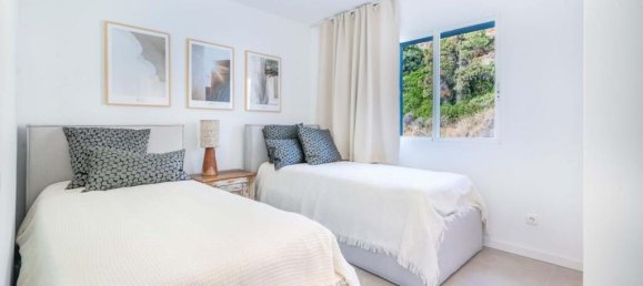 Apartamento de 2 dormitorios en Marbella, Spain No. 41649 9