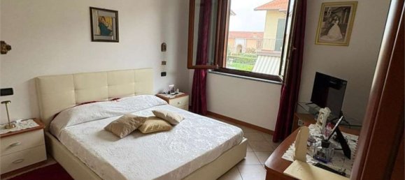 Apartamento T2 em Boltiere, Italy N.º 316086 14