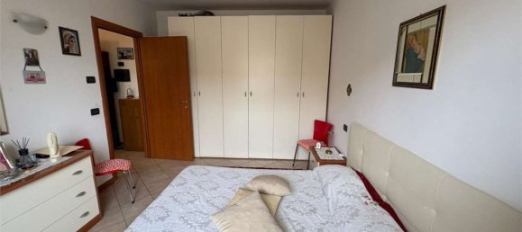 Apartamento T2 em Boltiere, Italy N.º 316086 15