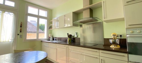 8 bedrooms House in Chartres, France No. 69646 12