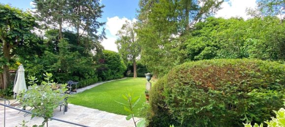 8 bedrooms House in Chartres, France No. 69646 18