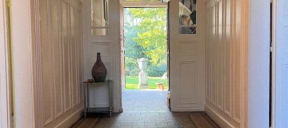 8 bedrooms House in Chartres, France No. 69646 3