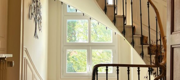 8 bedrooms House in Chartres, France No. 69646 14