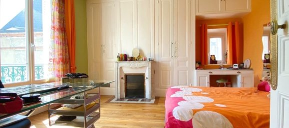 8 bedrooms House in Chartres, France No. 69646 19