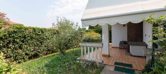 5 rooms Villa in Rivolta d'Adda, Italy No. 135776 5