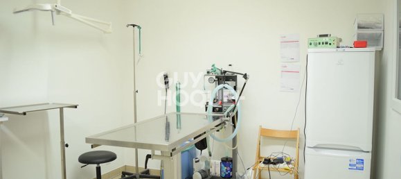 155m² Commercial property in Le Perray-en-Yvelines, France No. 118629 6