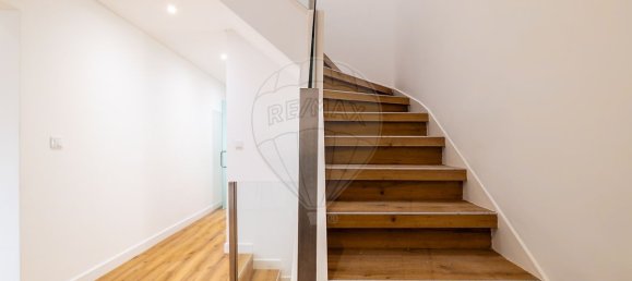 4 bedrooms House in Lisbon, Portugal No. 54473 16