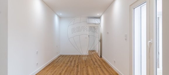 4 bedrooms House in Lisbon, Portugal No. 54473 18