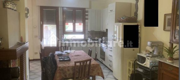 4 bedrooms Apartment in Massa, Italy No. 51904 5