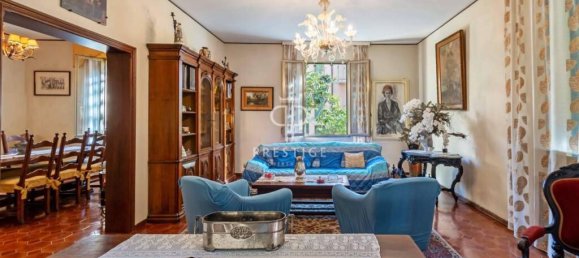 3 bedrooms Villa in Bordighera, Italy No. 370933 2