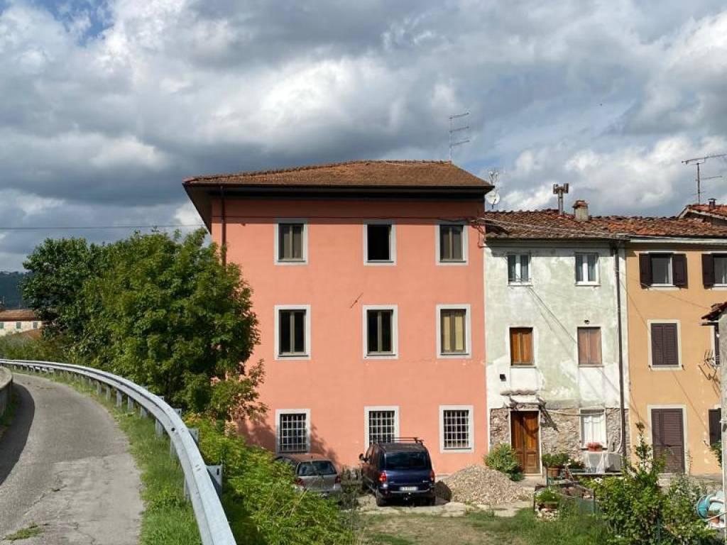 10 rooms House in Lucca, Italy No. 86993