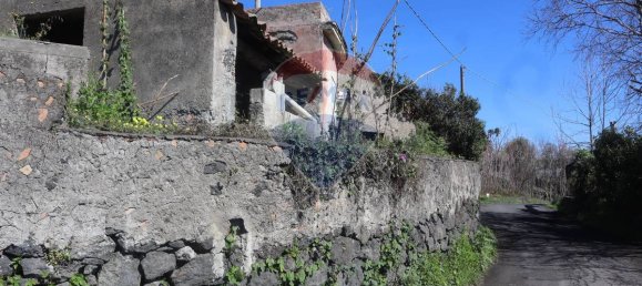 3 bedrooms House in Santa Venerina, Italy No. 332561 11