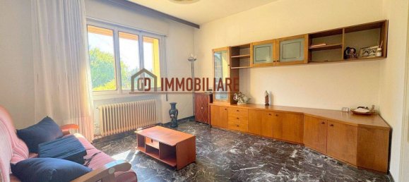 5 bedrooms House in Castelfranco Veneto, Italy No. 381178 7