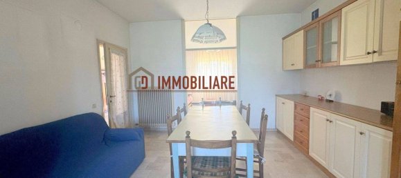 5 bedrooms House in Castelfranco Veneto, Italy No. 381178 8