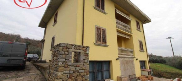 4 bedrooms Villa in Loro Ciuffenna, Italy No. 147981 16