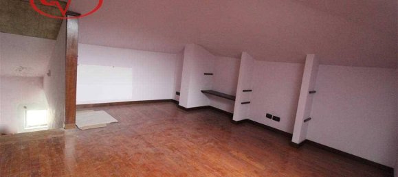 4 bedrooms Villa in Loro Ciuffenna, Italy No. 147981 5