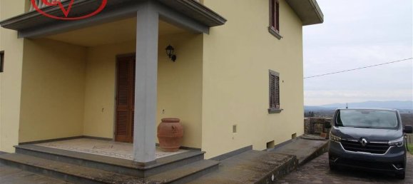 4 bedrooms Villa in Loro Ciuffenna, Italy No. 147981 17