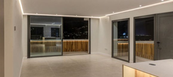 2 bedrooms Penthouse in Marbella, Spain No. 123093 10