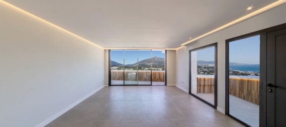 2 bedrooms Penthouse in Marbella, Spain No. 123093 4