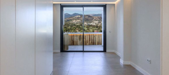 2 bedrooms Penthouse in Marbella, Spain No. 123093 26