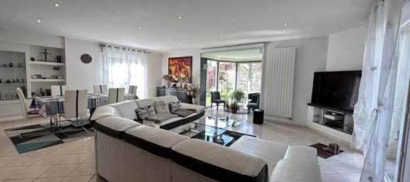 6 bedrooms House in Ille-et-Vilaine, France No. 332034 3