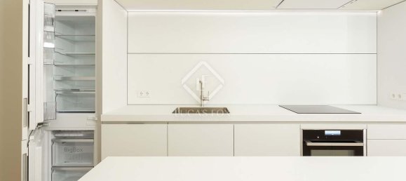 Дуплекс с 3 спальнями в Старый город, Испания № 127778 49