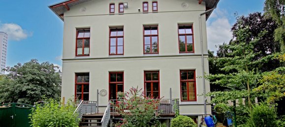 11 rooms Building in Rostock, Germany No. 311170 2