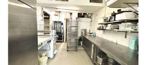 3 rooms Commercial property in Rome, Italy No. 308505 9