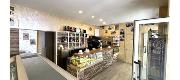 3 rooms Commercial property in Rome, Italy No. 308505 2