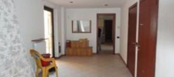 3 rooms Apartment in Muggiò, Italy No. 6171 7